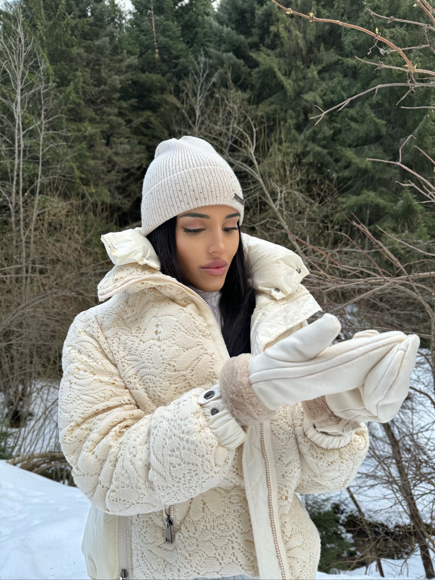 SWAROVSKI Ivory Beanie